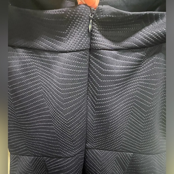 GUESS off the shoulder navy blue dress - Picture 6 of 7